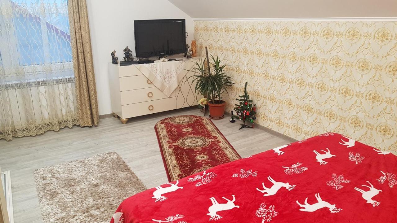 Casa Cojanu Hotell Petroşani Exteriör bild