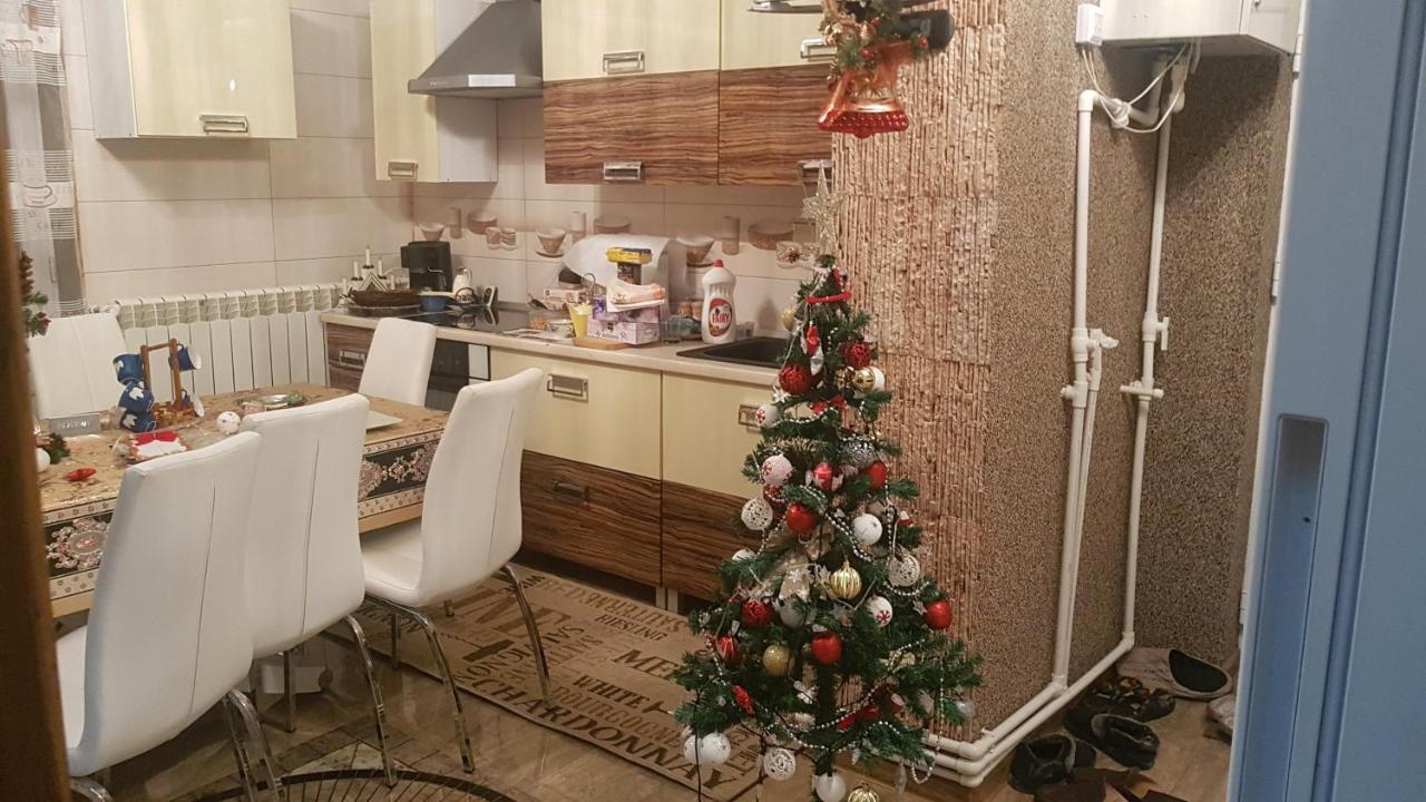 Casa Cojanu Hotell Petroşani Exteriör bild