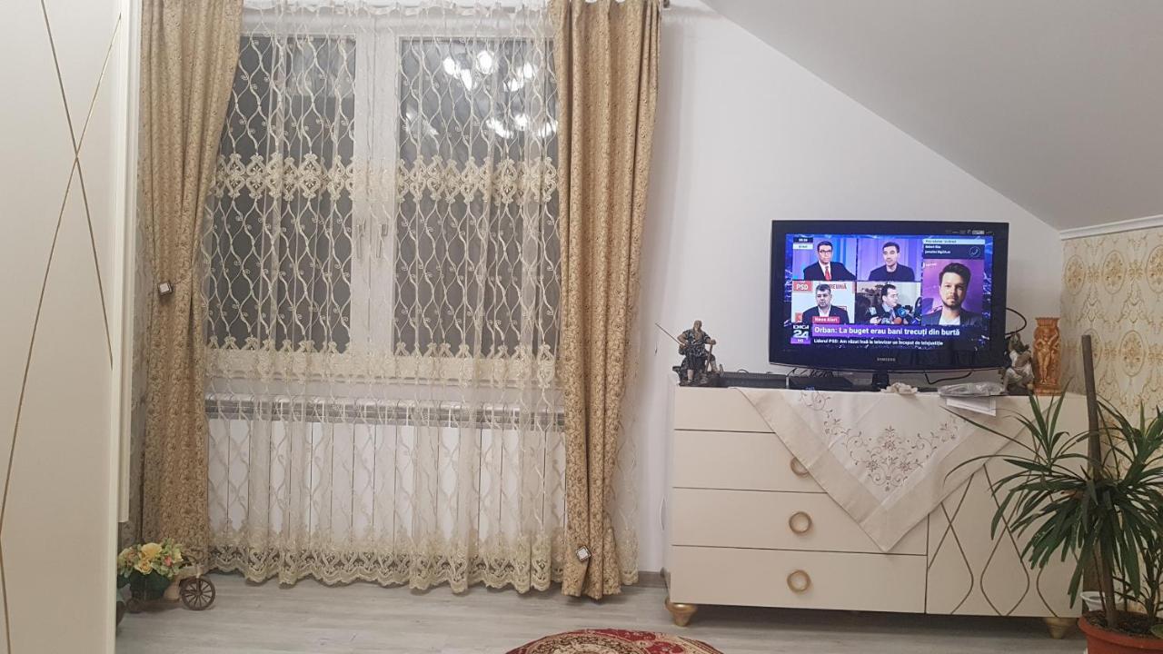 Casa Cojanu Hotell Petroşani Exteriör bild