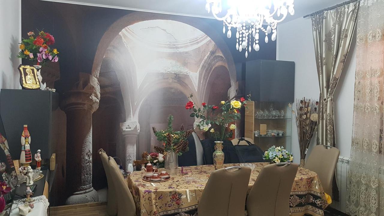 Casa Cojanu Hotell Petroşani Exteriör bild