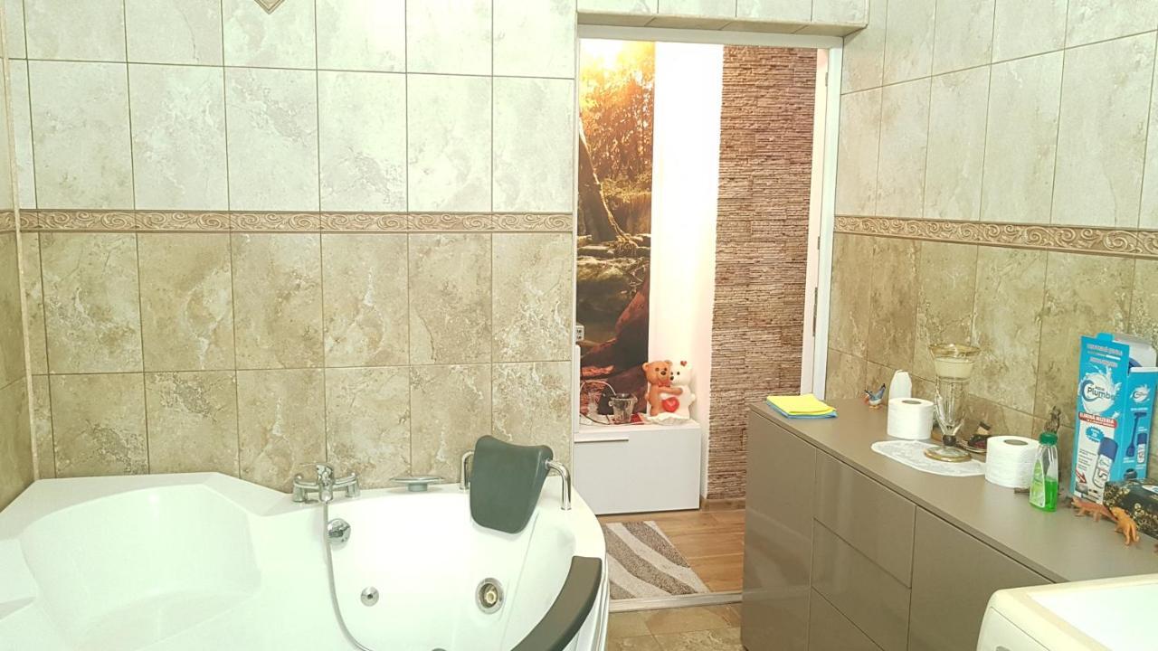 Casa Cojanu Hotell Petroşani Exteriör bild